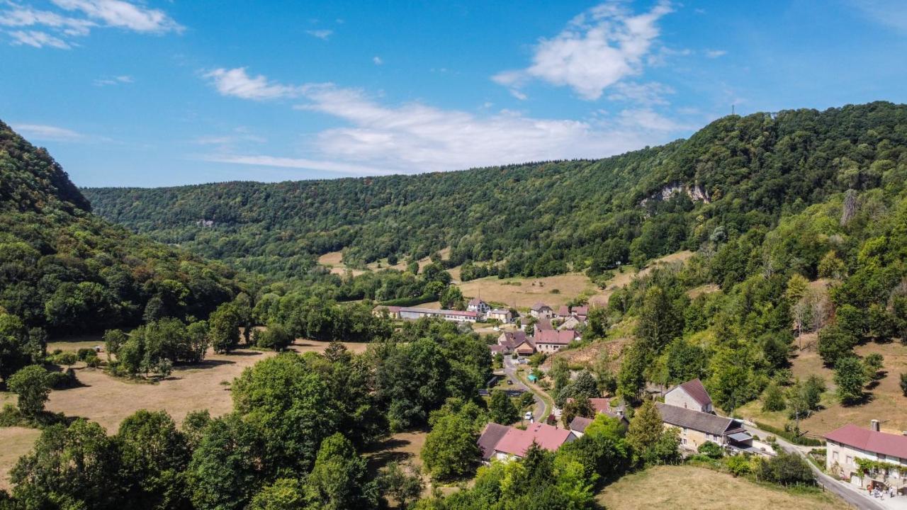 Gite Des Reculees Ladoye-sur-Seille Dış mekan fotoğraf